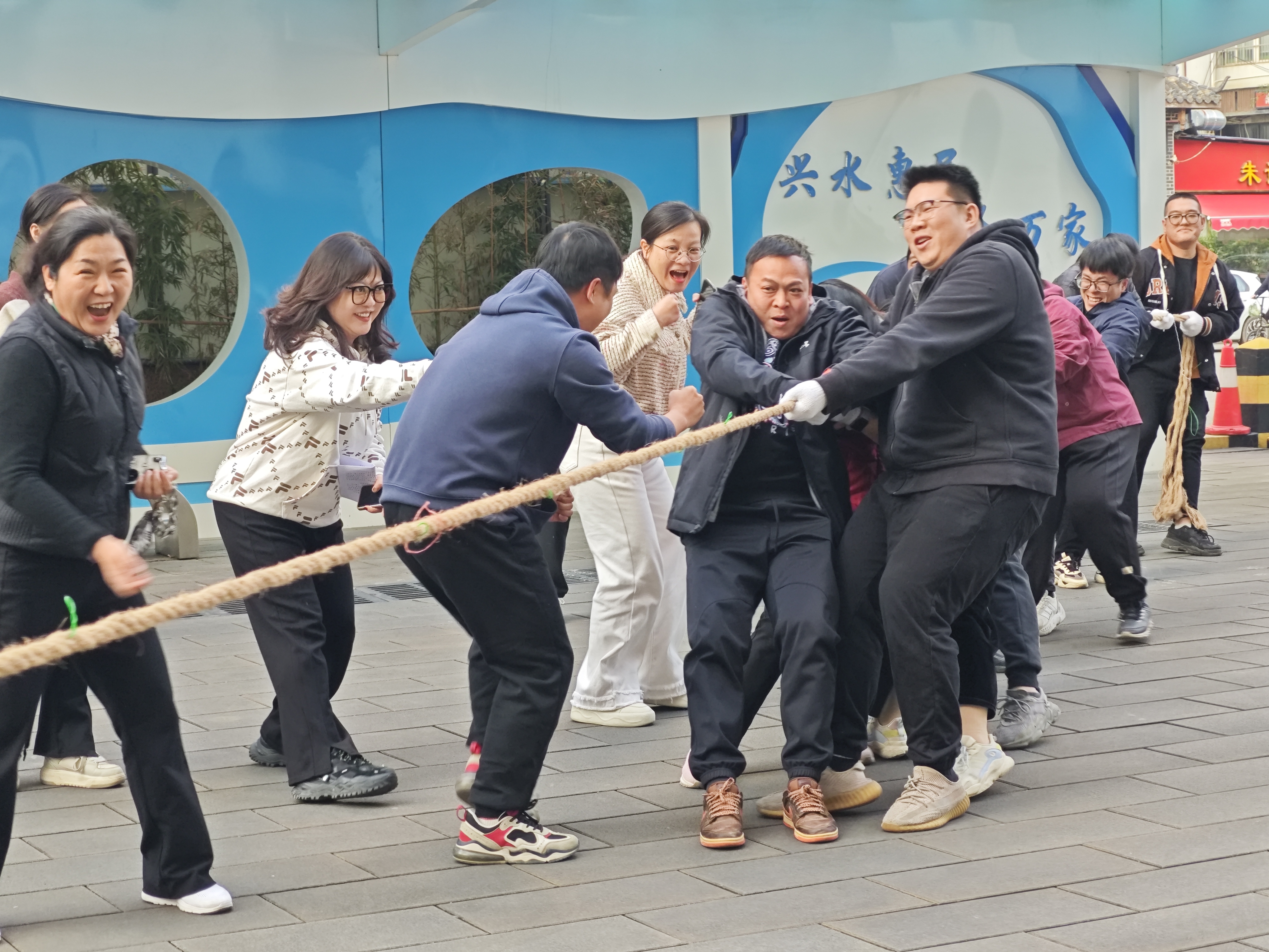 當民族團結遇上趣味運動(dòng)，看“石榴花”綻放